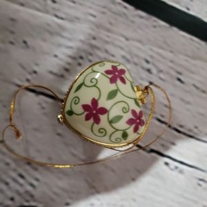 Valerie Parr Hill Valentine Heart Ornament